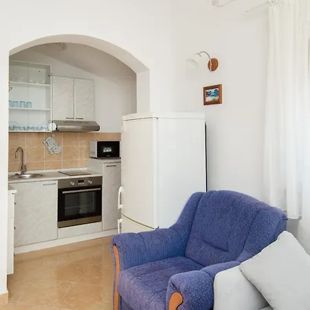 Family-friendly With Swimming Pool Stranici, Porec - 24558 شقة Nova Vas (Porec)