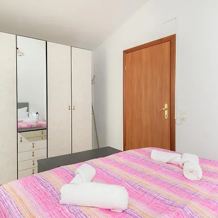 Family-friendly With Swimming Pool Stranici, Porec - 24558 Nova Vas (Porec)